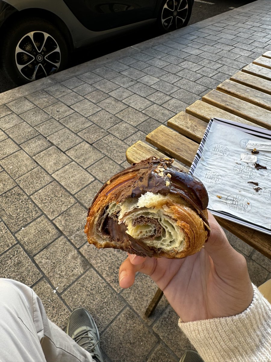 يوسف tweet media