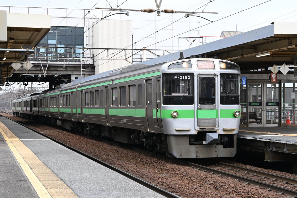 札ムロ tweet media