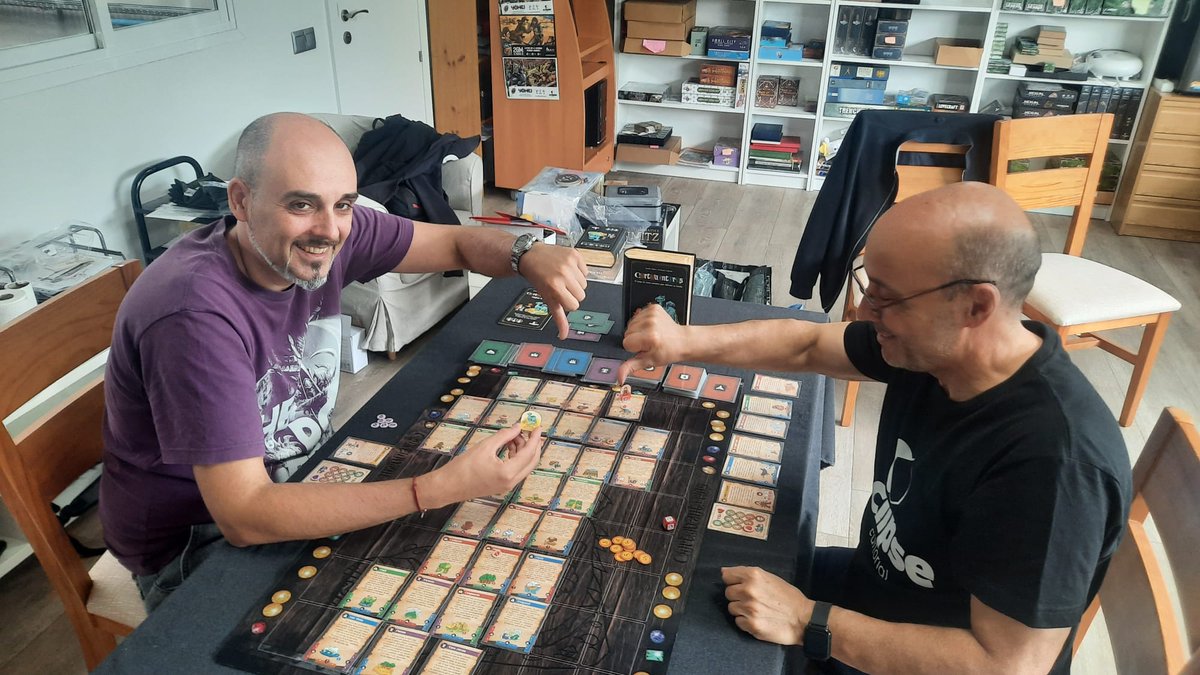 Eclipse Editorial tweet media