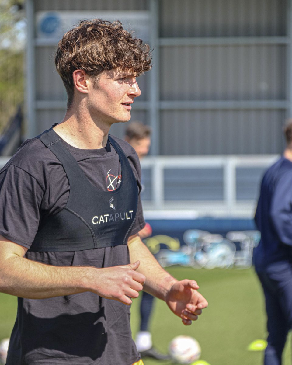 Sutton Utd Academy tweet media