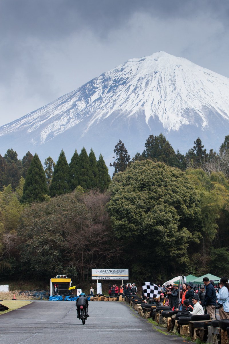 ngmsnb's tweet photo. 富士山と #BOBL https://t.co/DkeQz1MN14