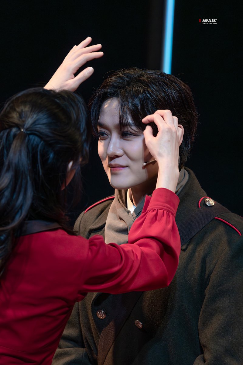 RED ALERT tweet media