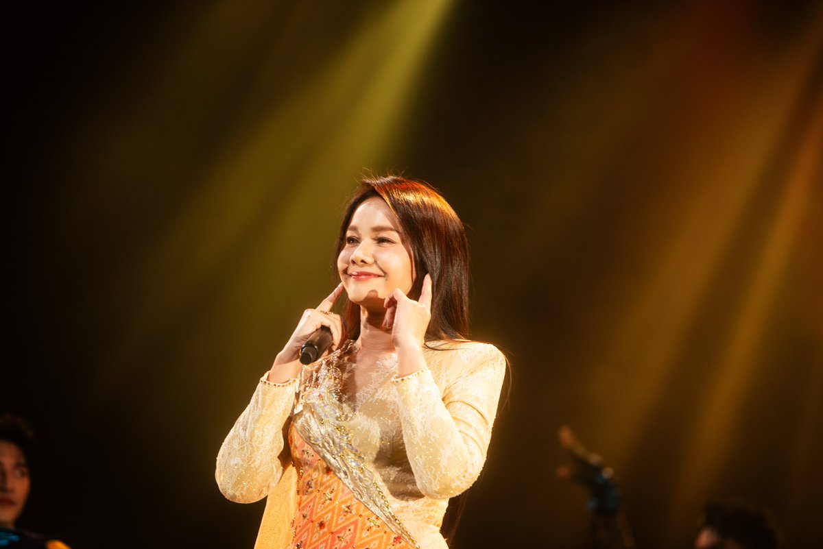 𝘪𝘴𝘤𝘩𝘢𝘳𝘦𝘦 tweet media