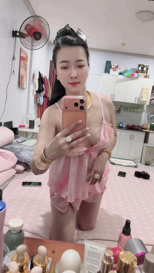Cẩm Tú tweet media