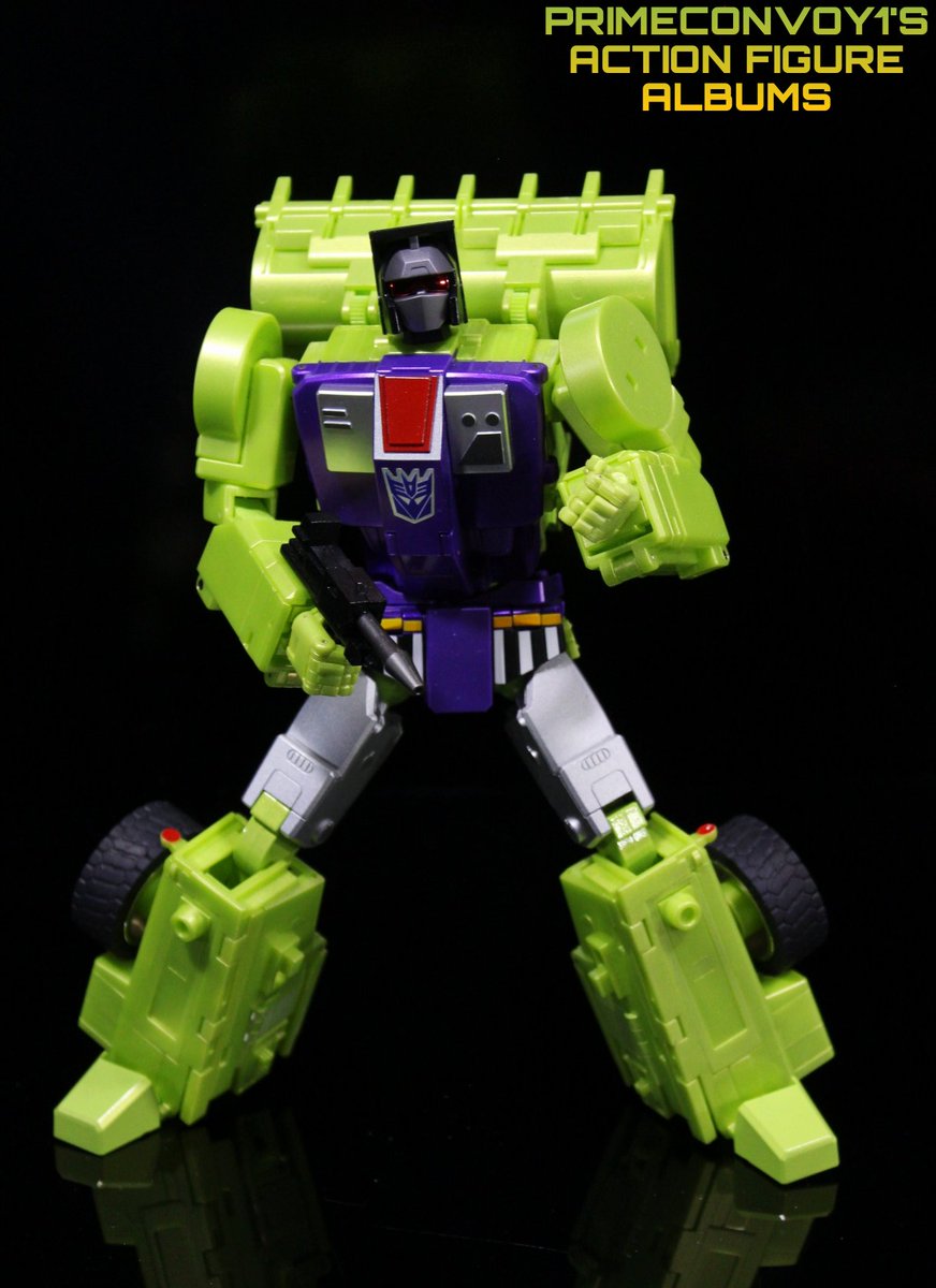 primeconvoy1's tweet image. "My work is a monument to - and of - my enemies." - Scrapper

X-Transbots MX-41 Ground Bite

#transformers #xtransbots #actionfigures
#toyphotography
#transformerstoys
#transformersg1 #constructicons #devastator