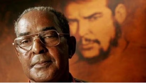 YuicenD's tweet photo. Hoy en la Historia 6 de abril de 1968: Arriban a Cuba cinco de los sobrevivientes de la guerrilla internacionalista de Ernesto Che Guevara en Bolivia. @CubaMined @DiazCanelB @dpestgo @dme2frente @CaridadSal66421 @LHierresuelo #SegundoFrente https://t.co/P8xuqBvAoZ