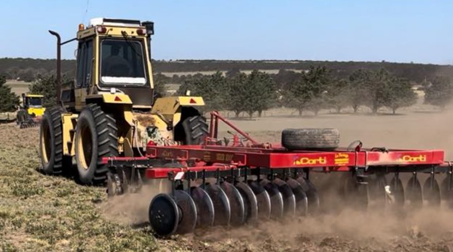 En duplex <a href="/PesadsArgentino/">Pesados Argentinos</a> Mancini 8180 + Corti