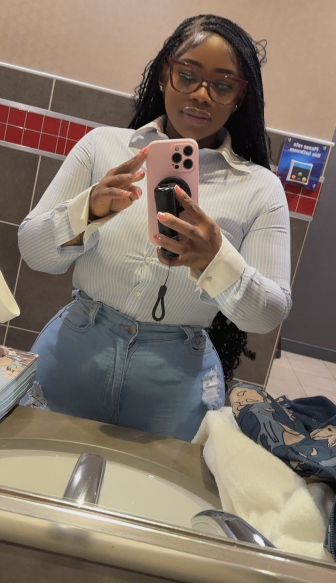 Neek💕 tweet media