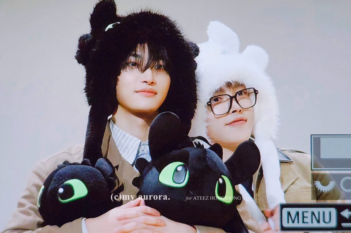 𝗺𝘆 𝗮𝘂𝗿𝗼𝗿𝗮. tweet media