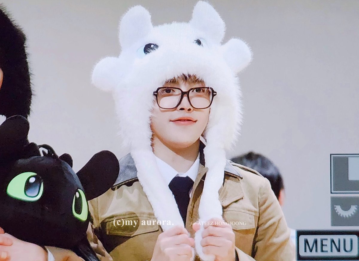 𝗺𝘆 𝗮𝘂𝗿𝗼𝗿𝗮. tweet media