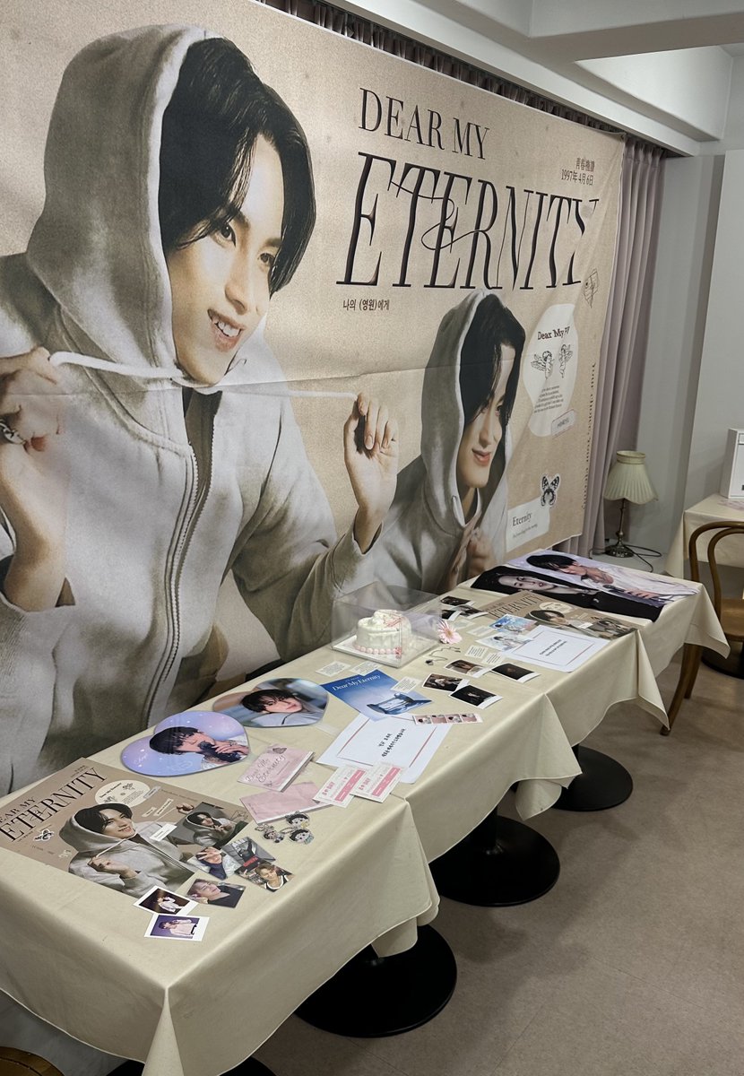 𝐅𝐋𝐎𝐑𝐈𝐀 tweet media