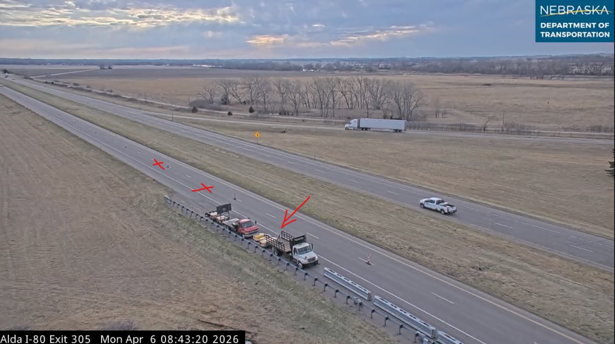 Nebraska511's tweet image. #GrandIsland #HallCounty

There is road maintenance on I-80 WB at MM 305. Right lane is blocked, keep left in area.