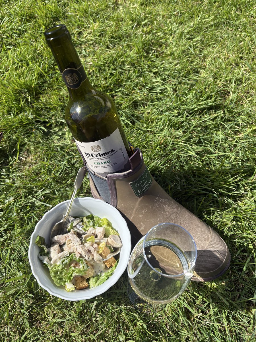 _articulate's tweet photo. @PaulSmithDesign @Barbour #paulsmithlovesbarbour 
Wine Cooler #1 https://t.co/pqD68k3ugJ
