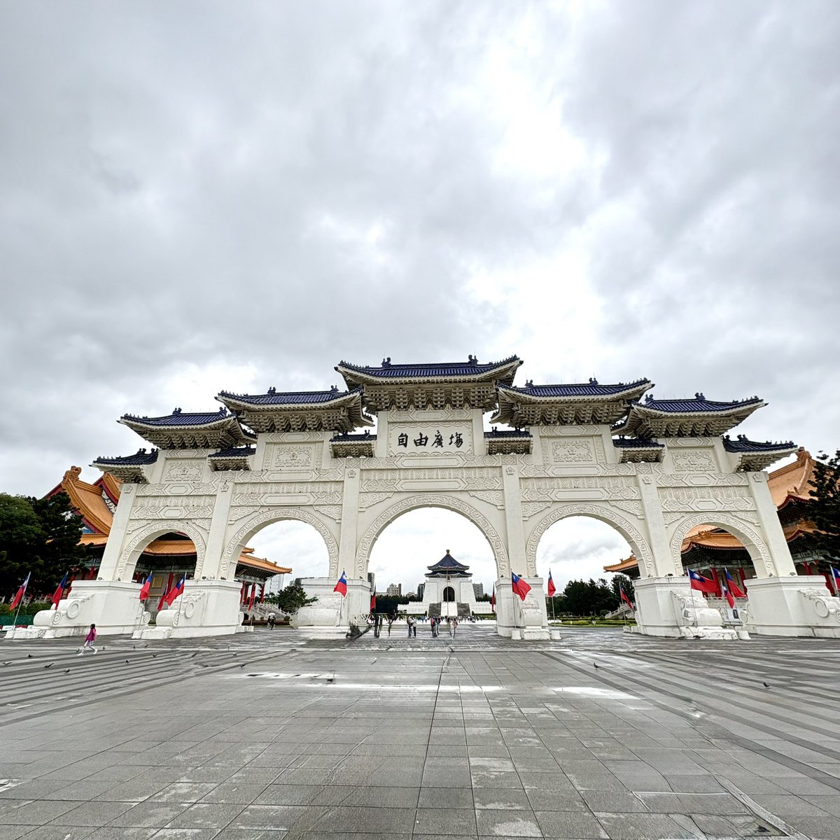 najdz14's tweet photo. at 📍Chiang Kai-shek Memorial Hall https://t.co/sFYbDGQbeH