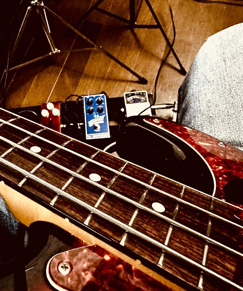 DYNAMO_STAFF's tweet photo. ベースREC https://t.co/B7NtsNAbqz