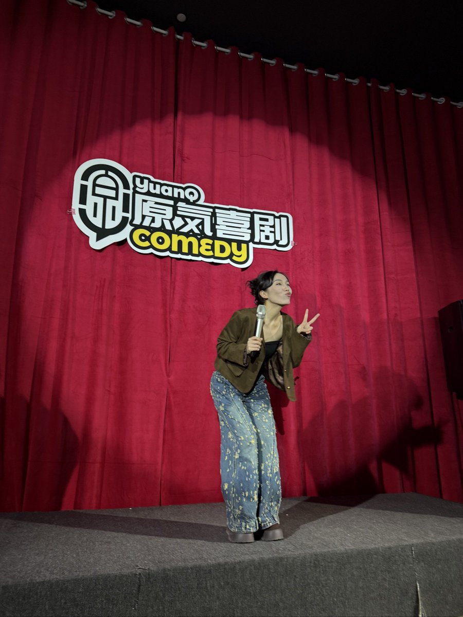 jaydon__burch's tweet photo. "Tried a new joke tonight—turns out the crowd’s laugh is louder than my alarm clock. Win-win (Also, my mic’s low-key judging my puns.)  #StandUpSquad #LiveLaughLaugh" https://t.co/j09mURyal3