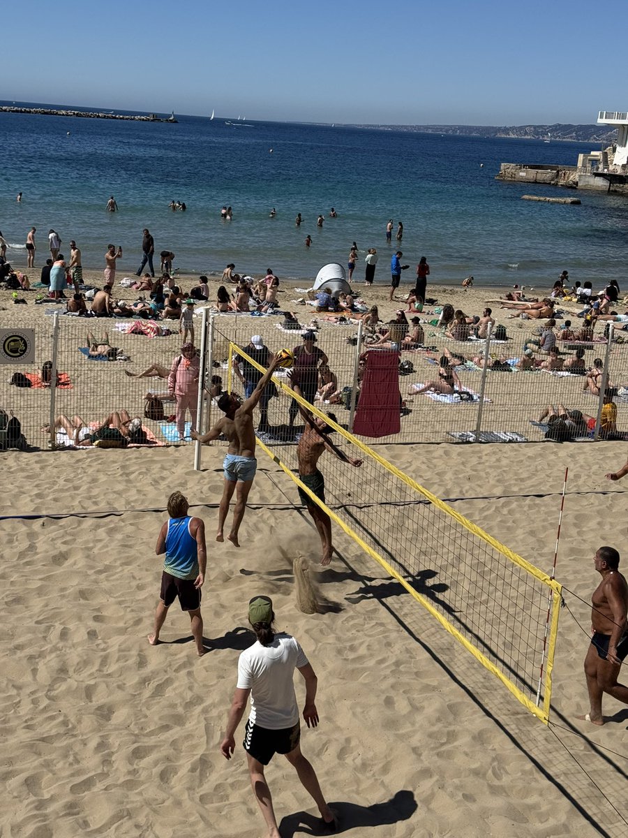 BRK🇫🇷 tweet media