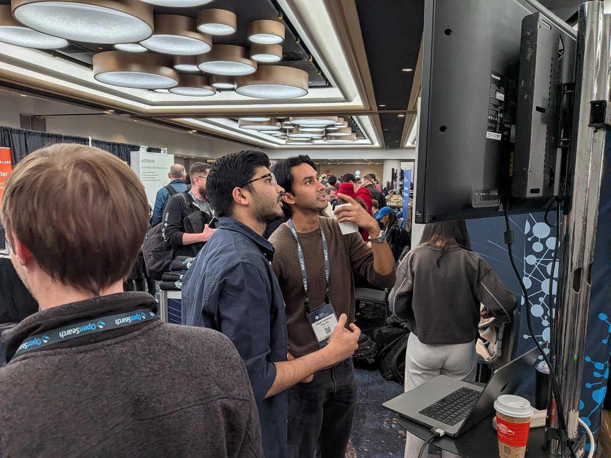 OpenSearchProj tweet media