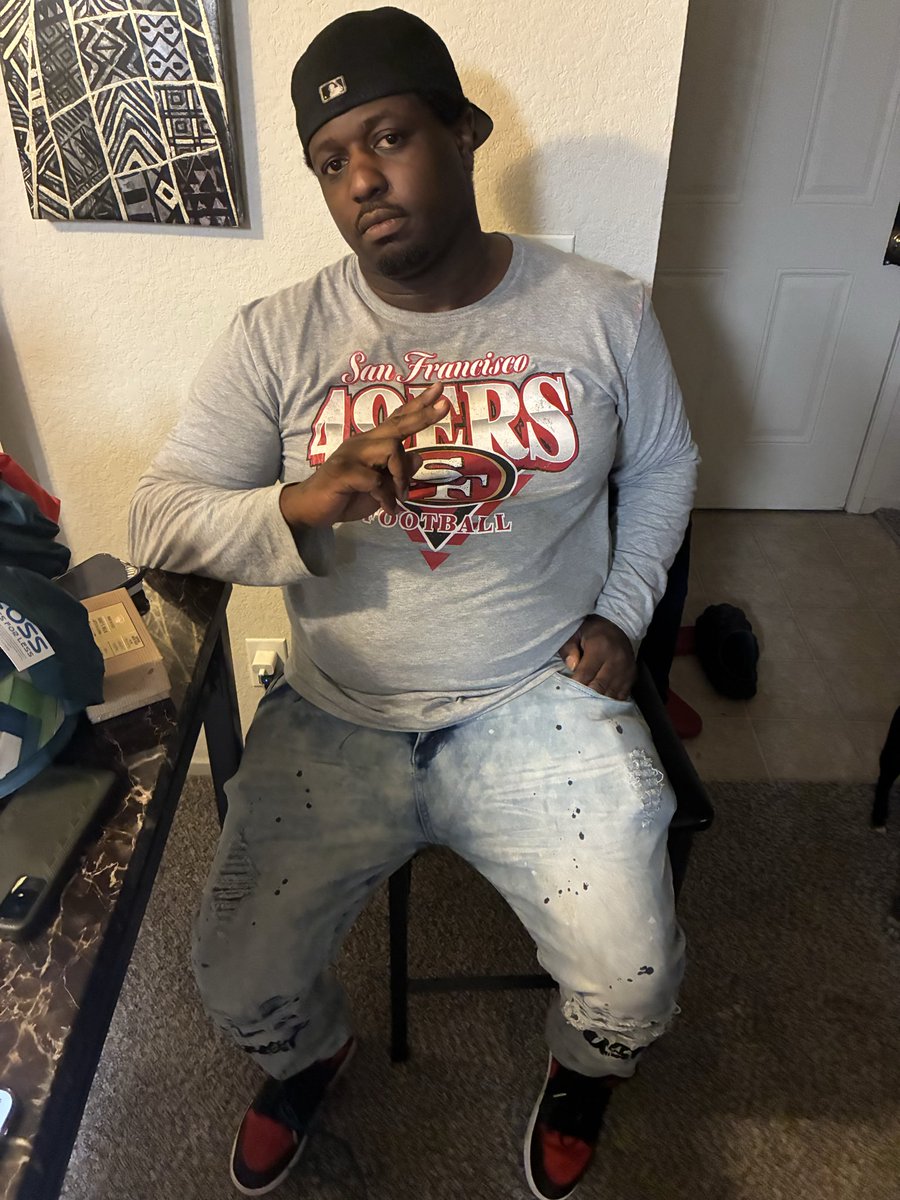 Tony Ray Jones tweet media