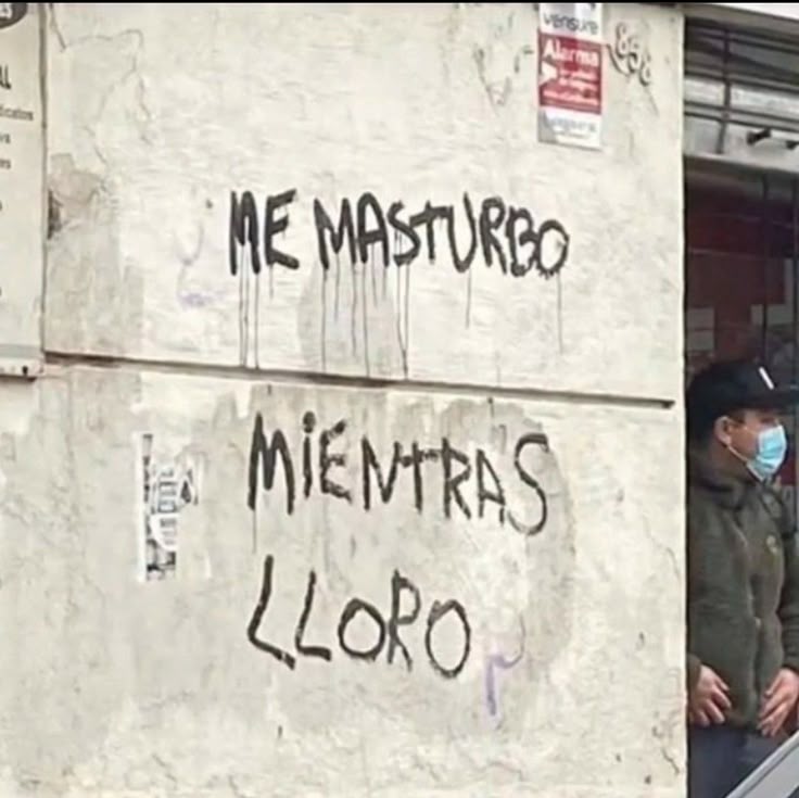 KISS MY SHADES tweet media