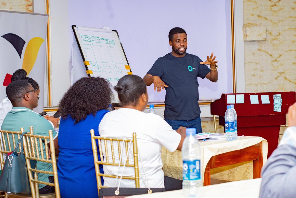 InnovationHuts's tweet image. Nous avons eu l’honneur de participer à la formation TTT organisée par @Ovation  @Enabel

Une expérience enrichissante axée sur le partage de connaissances et le renforcement des compétences pour un impact durable.

#Formation #TTT #Ovation #Enabel #Impact