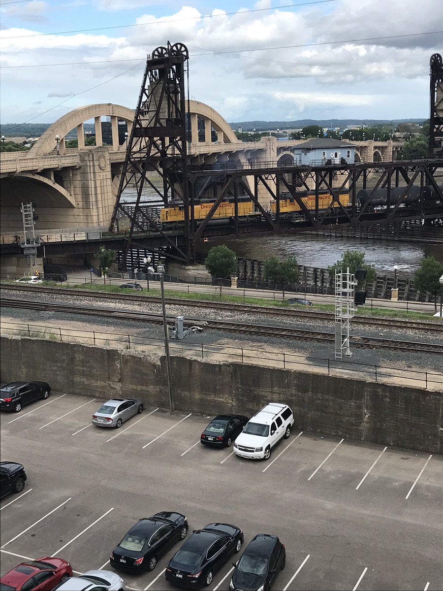 Minnesota Moderate 🇺🇸🧭📐👻⚡️ tweet media