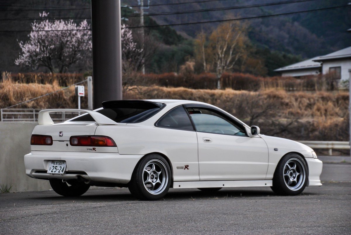 ゆーひ tweet media