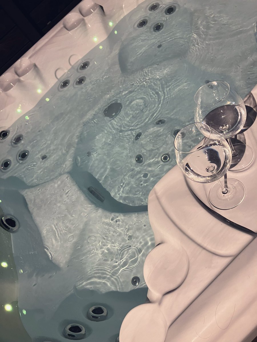 元🦦板橋区同好会 tweet media