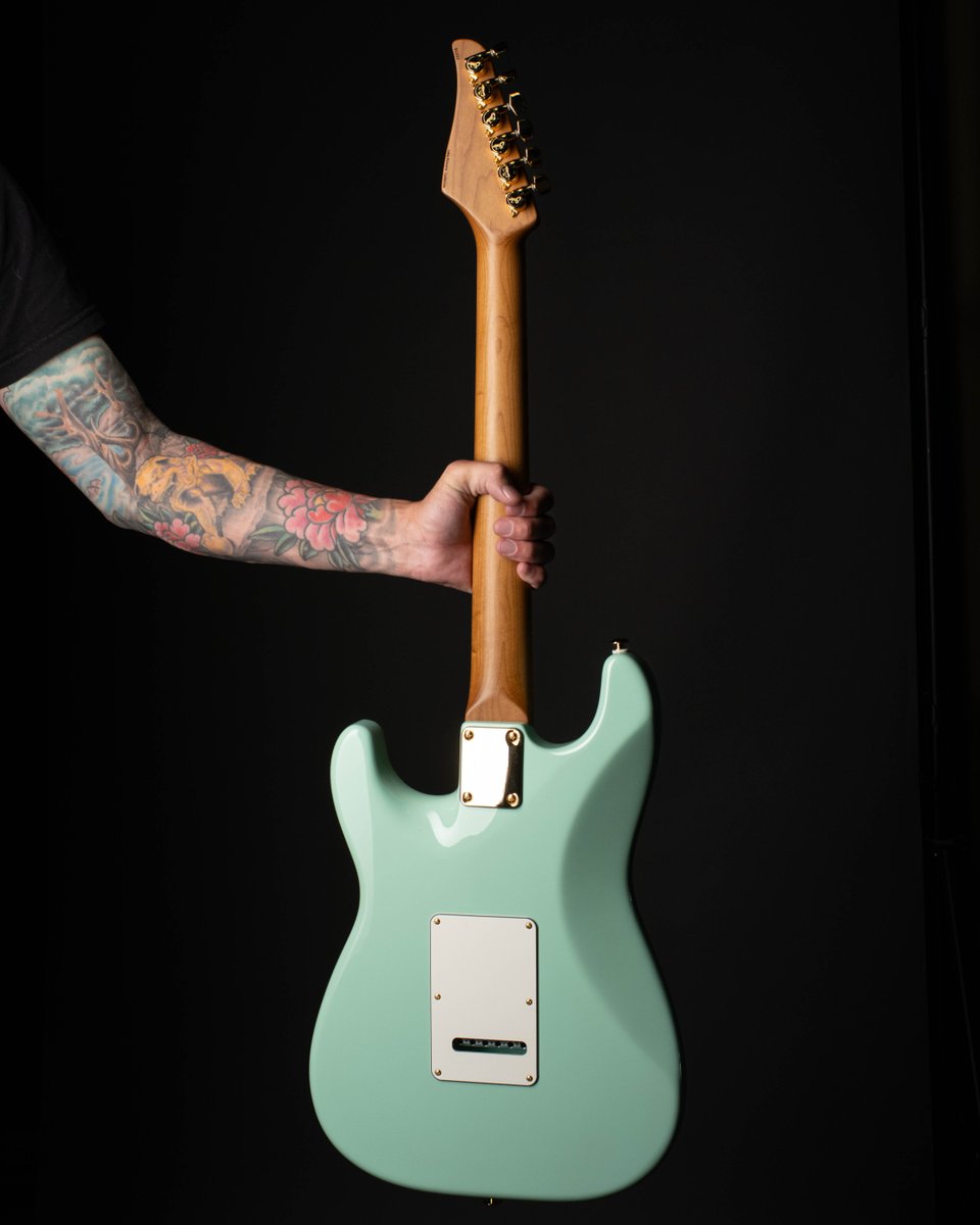Suhr Custom tweet media