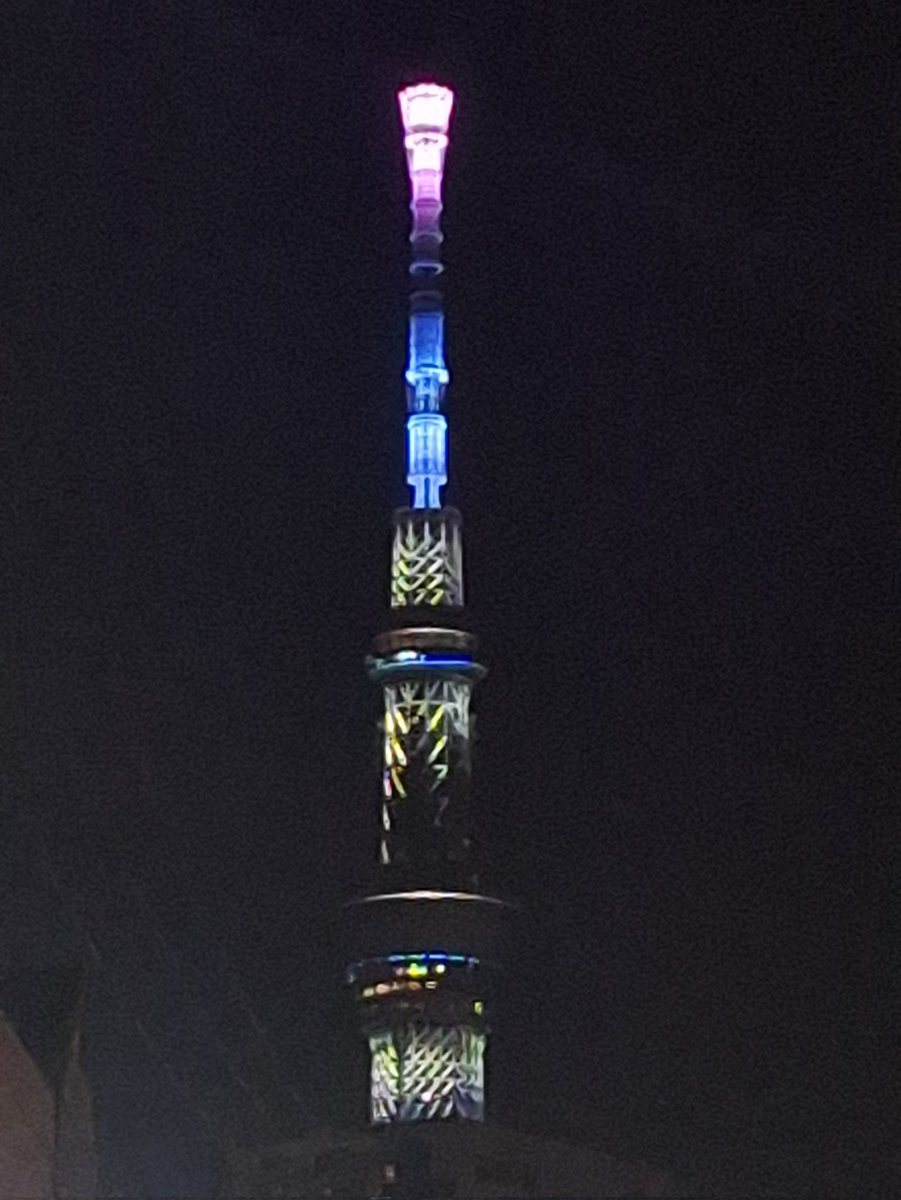 𒐞੭クロム tweet media