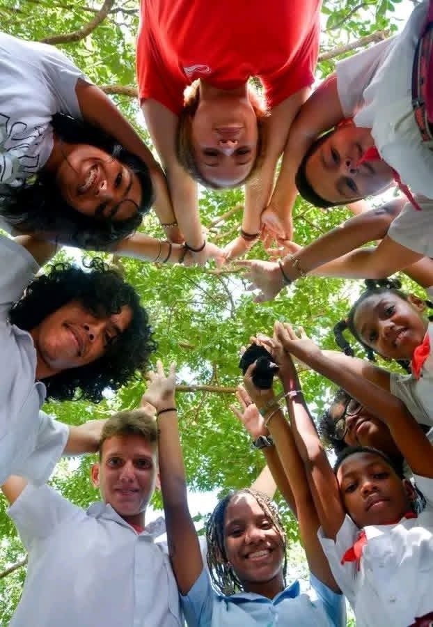 Aquí seguimos.
Con bloqueo, con presión… pero de pie.

RT si no te rindes 🔥