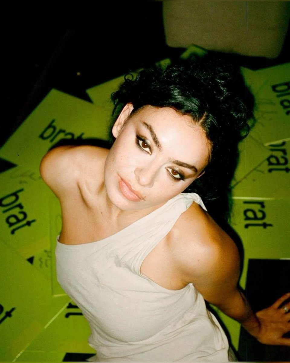 softly lightly tweet media