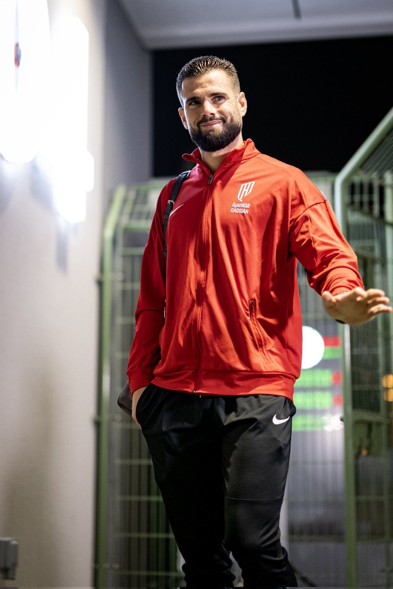 غسان tweet media