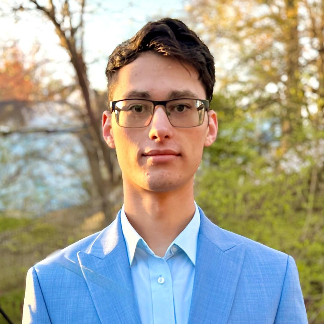 udceoe's tweet image. Congratulations to Evan Borodin, a #UDel sophomore majoring in biological sciences and marine science, who has been named a 2026 Goldwater Scholar! Read the full story here: udel.edu/udaily/2026/ma…