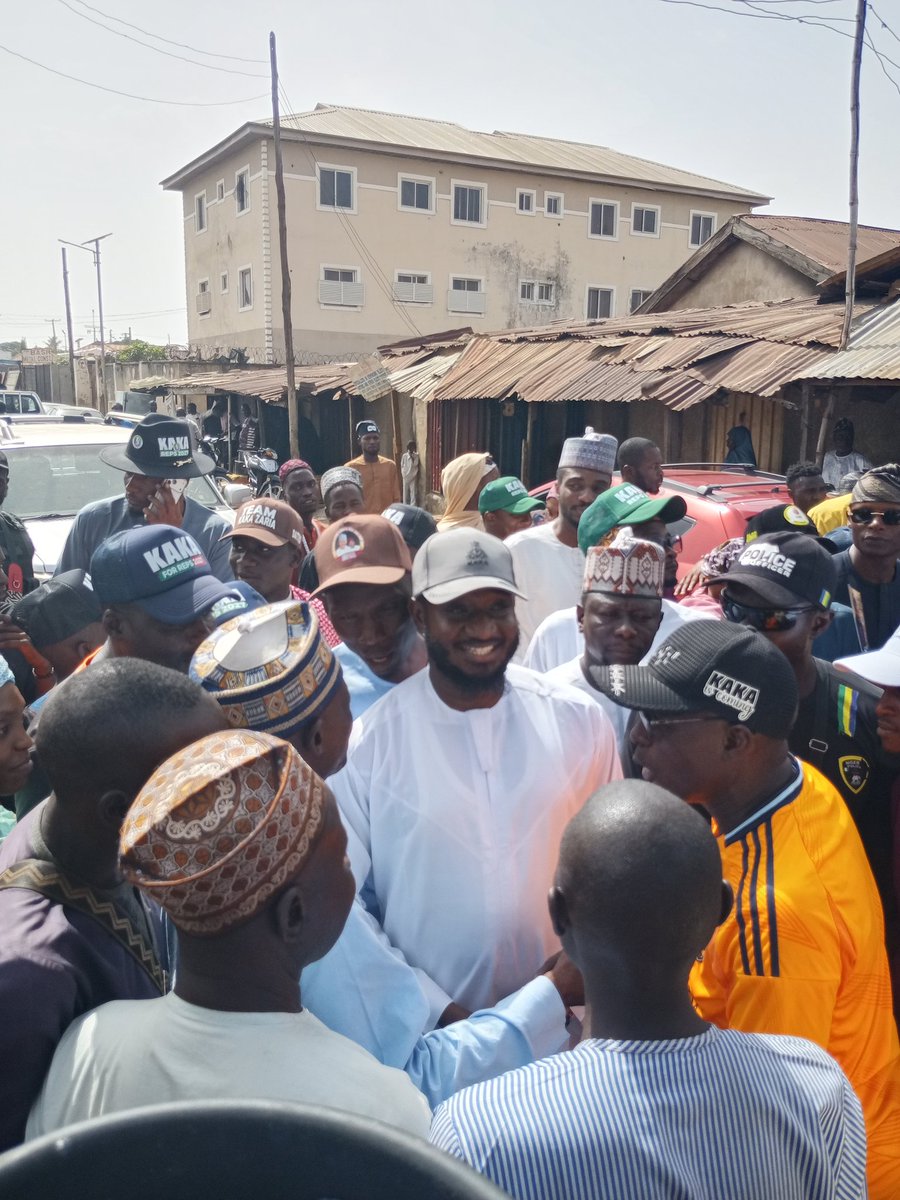 Community Engagement With Chairman Abdulazeez Abubakar Kaka <a href="/Abunaah/">Abdulazeez Abubakar Kaka</a> live at Kawo Kaduna. KOWANAMUNE ✌️.