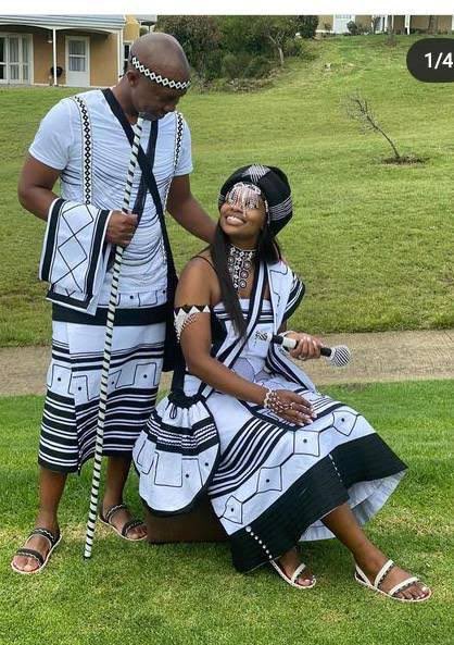 DumzaBoss's tweet photo. @Jamani_Khanyi True Xhosa traditional attire https://t.co/WWqRzZ0Kbx