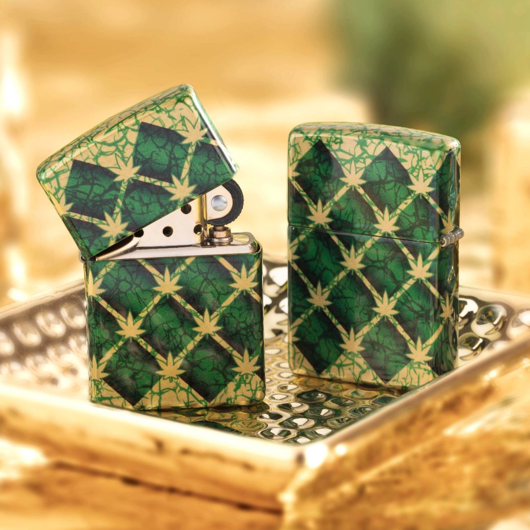 Zippo's tweet image. Save 20% on your favorite lighter insert when you buy ANY windproof lighter 🔥 🌱 

Shop now through April 26th 👉 brnw.ch/21x1m6j

#Zippo #MadeInUSA #420