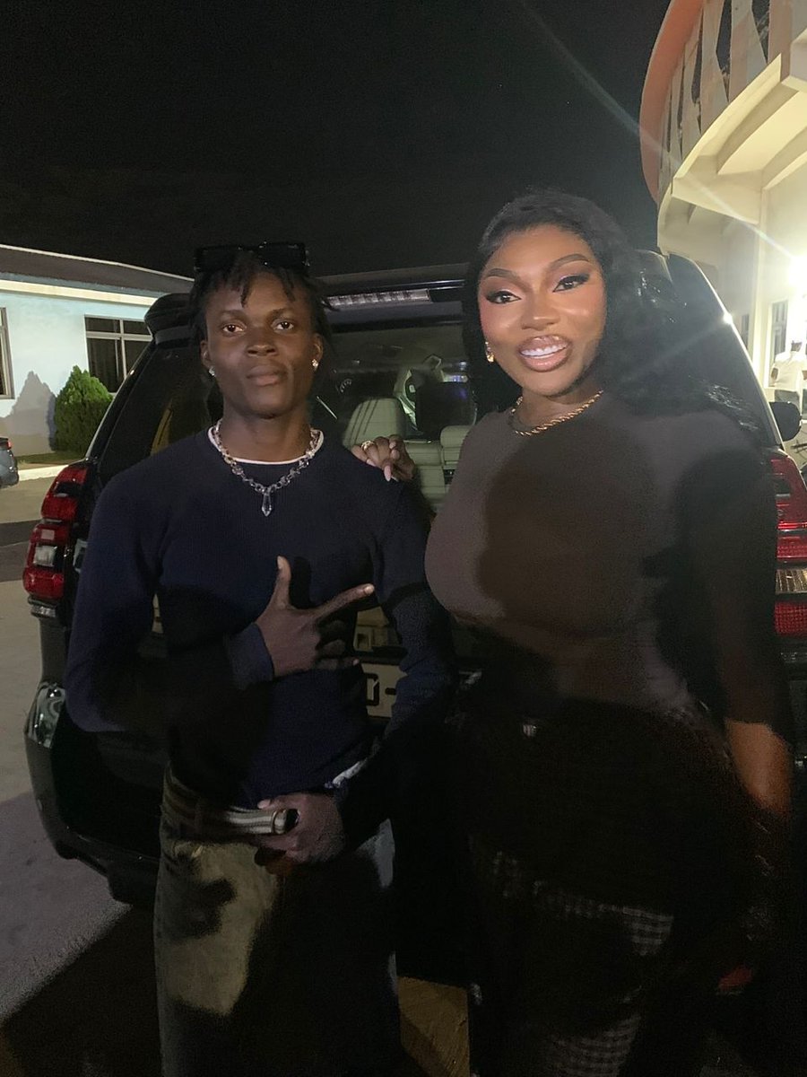 bdaflamess's tweet image. im very appreciated for every little step in this journey of my career🙏 to all the little support out there, i say be blessed👊 #TheNewChapter with @k0joblak  x Sefa🏋️

Shatta Wale Easter Monday Ebony