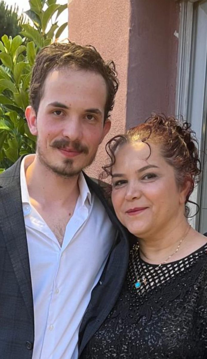 muratcanpekeroğluiçinadalet tweet media