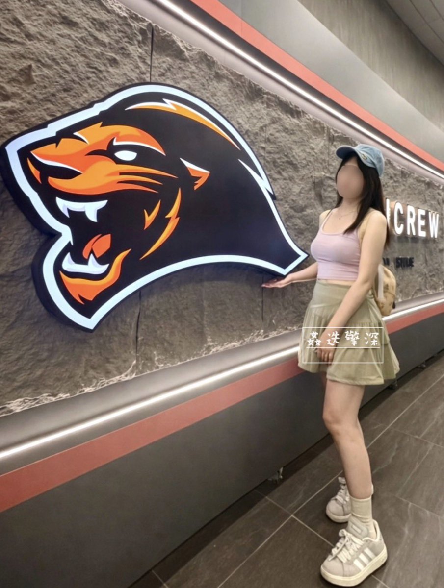 姦迭擎深の身高差夫妻 tweet media