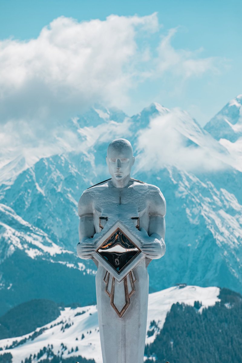 Tomorrowland tweet media