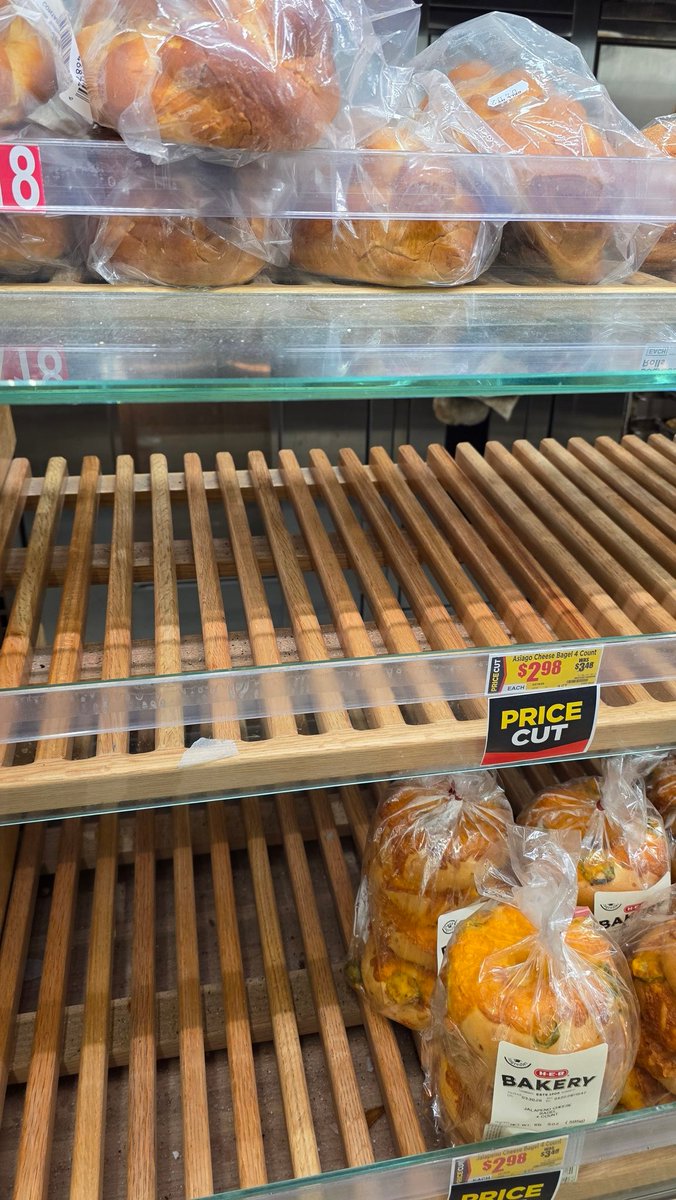 KentonPase's tweet photo. @HEB Just an FYI I went a second time last week and again this morning, and still nothing. Is there a specific time of day I should start going in hopes they will stock them? https://t.co/i7PQQc1Yee