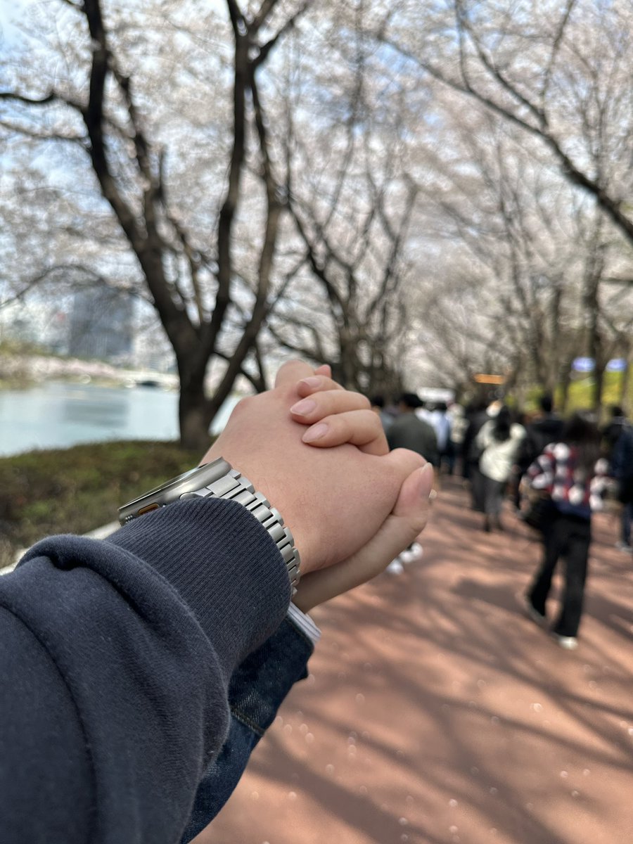 IiiIllilI tweet media