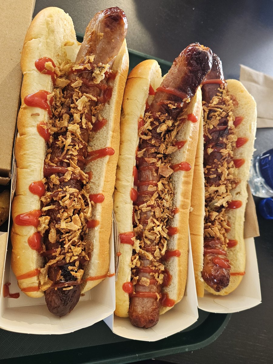 Zobear 🐻 tweet media