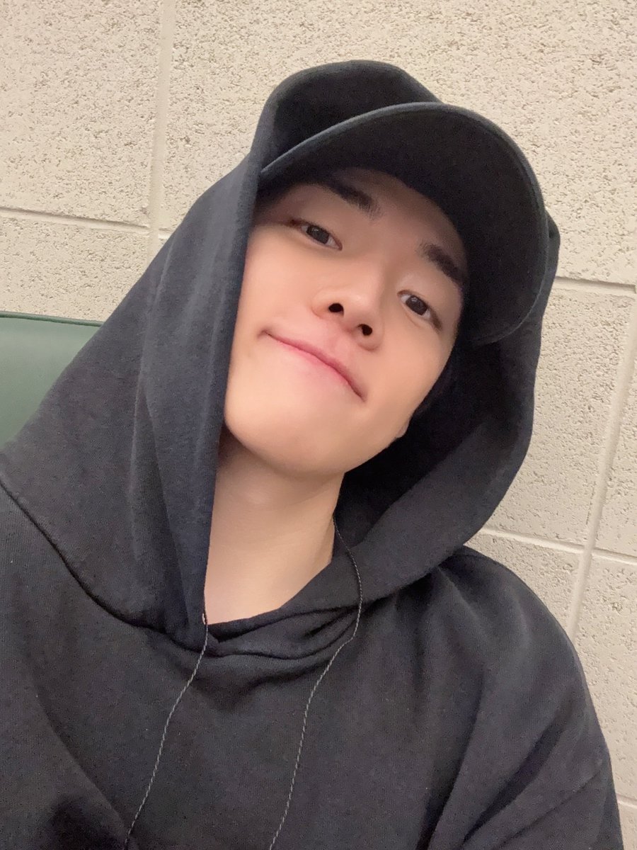 ʜᴇʟʟᴏ ◡̎ tweet media