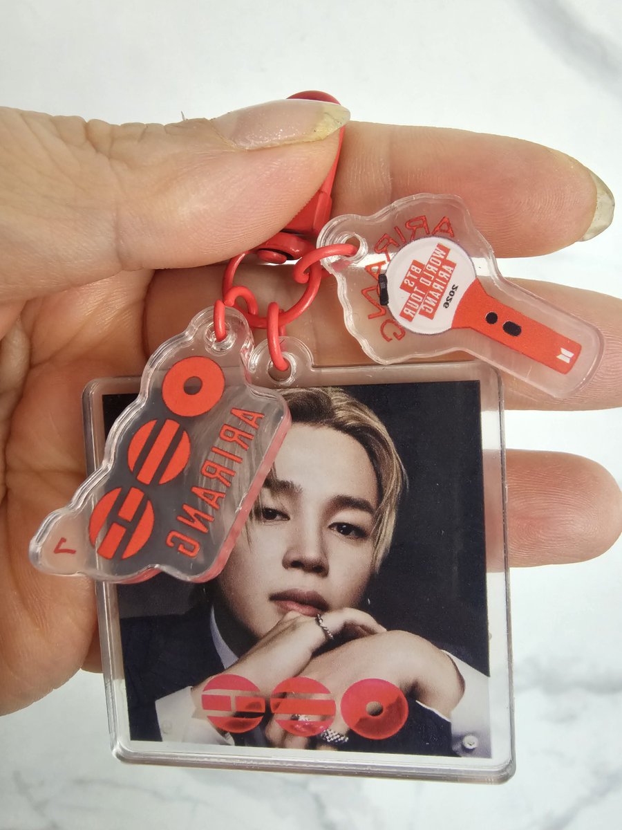 짜라짜짜짜라~~~~🎶
병아리 한마리 몰고 가세요~🎵

이번 고양콘서트에서 나눔 합니다.
병아리 그립톡 or 병아리 키링

자세한 위치는 목욜에 공지합니다.
제 팔로우 분들께는 지민이 키링을 추가로 드려요.
#기쁜_우리_지민이_만나는날
#박지민 #parkjimin