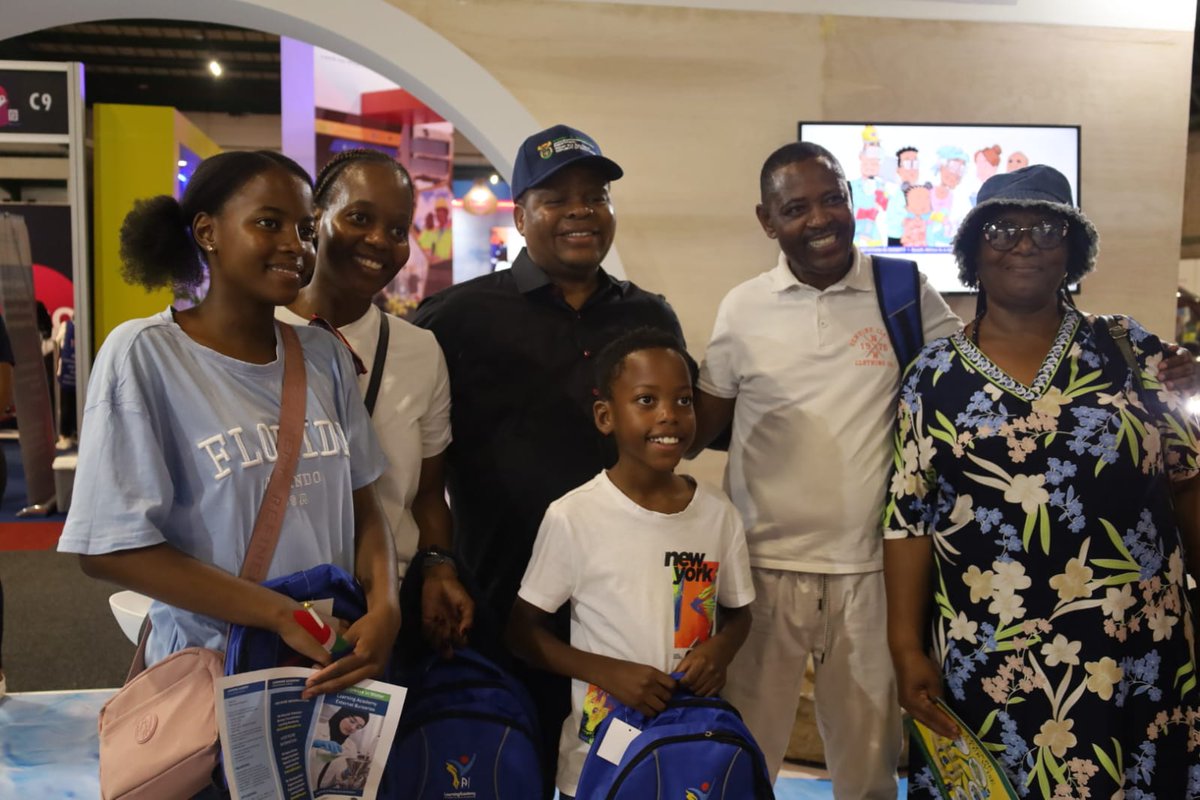 DWS_RSA's tweet photo. #RandShow2026 💧
We were honoured to receive a visit from the Deputy Minister @David_Mahlobo1 at our stand today.
#TheBestPlaceToBe #WaterConservation #WaterAndSanitation https://t.co/jx4Ym7KWbu