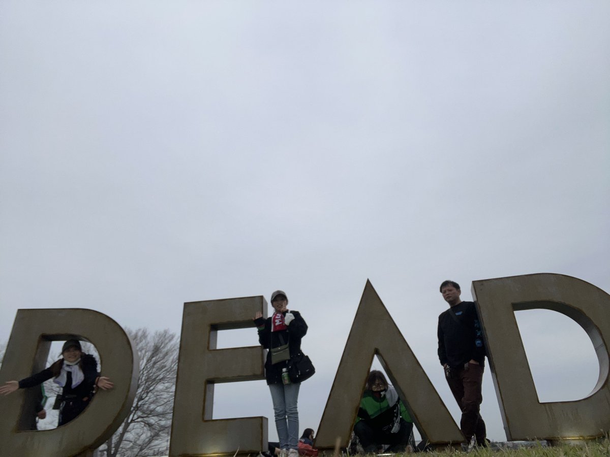 vivihys's tweet photo. 日本一治安の悪いという
deadpop 参戦✨
思ったより
治安が良かった（笑）
ロッキンやラッキーフェス
快適なフェス経験しかない
旦那さんはお気に召さなかったけど
私は全然良かった✨
◯トロックやラ◯シャの方が
バス待ち厳しい。
#deadpop
#THE ORAL CIGARETTES
#MAN WITH A MISSION
#coldrain
#sim https://t.co/i1wTgEzW4d