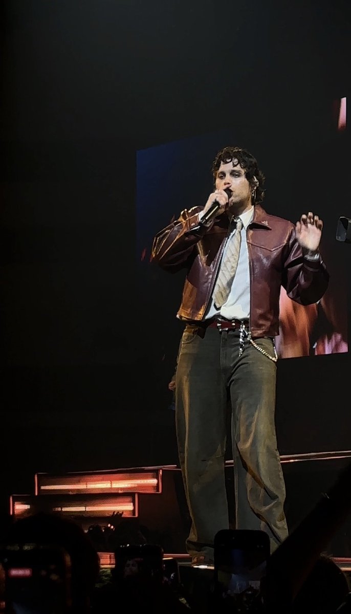 charlotte tweet media