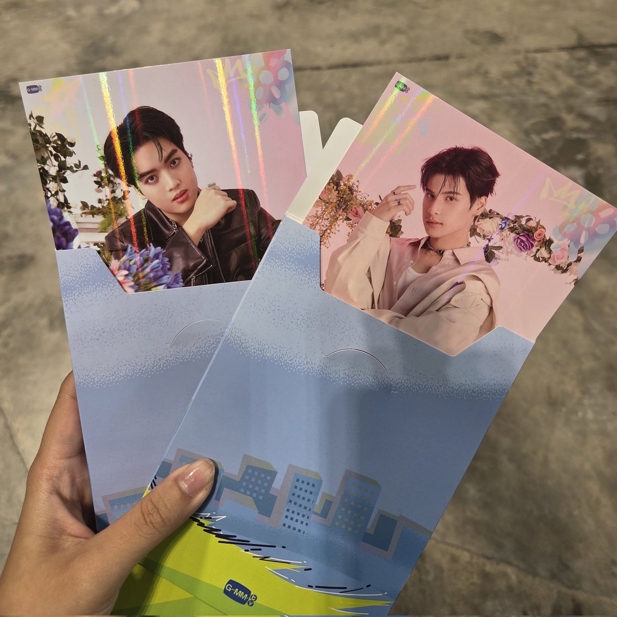 jerrykaem's tweet photo. Pls rt , WTS / ขาย 

โอม  , ฟลุ๊ค  ใบละ 25 บาท ค่าส่ง 35 ค่า dm / mt 

#GMMTVFANIVAL2026
#ohmtpk
#ตลาดนัดมาร์คโอม 
 #FlukeNattanon https://t.co/qNfQo26Zk0